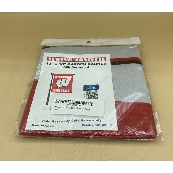 NEW Wisconsin Badgers Garden Flag and Yard Banner 13” x 18” Sewing Concepts - Picture 3 of 5